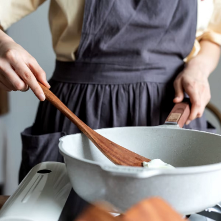 Wooden Cooking Utensil Set – Spoons, Spatulas & Storage Bucket