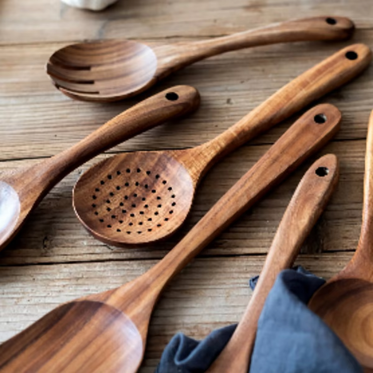 Wooden Cooking Utensil Set – Spoons, Spatulas & Storage Bucket